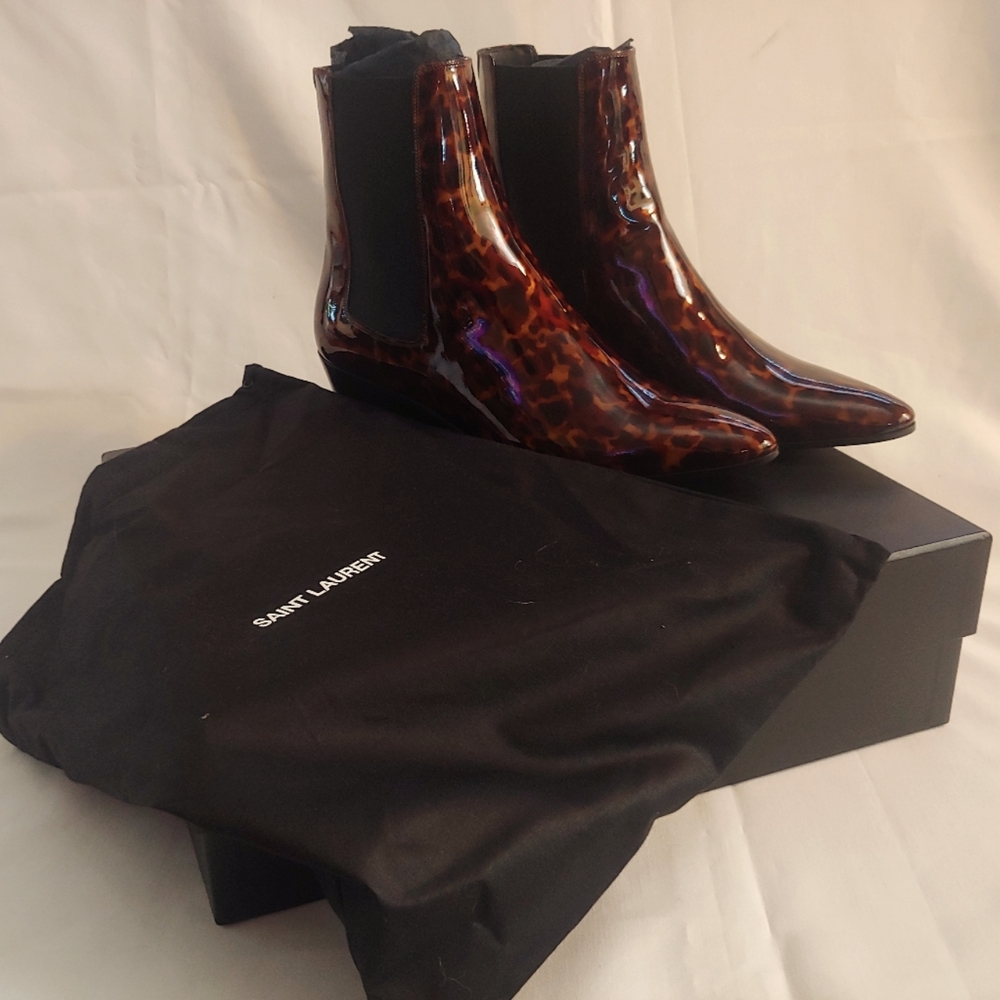 Saint Laurent Patent Chelsea Boots Tortoise Shell New with Box